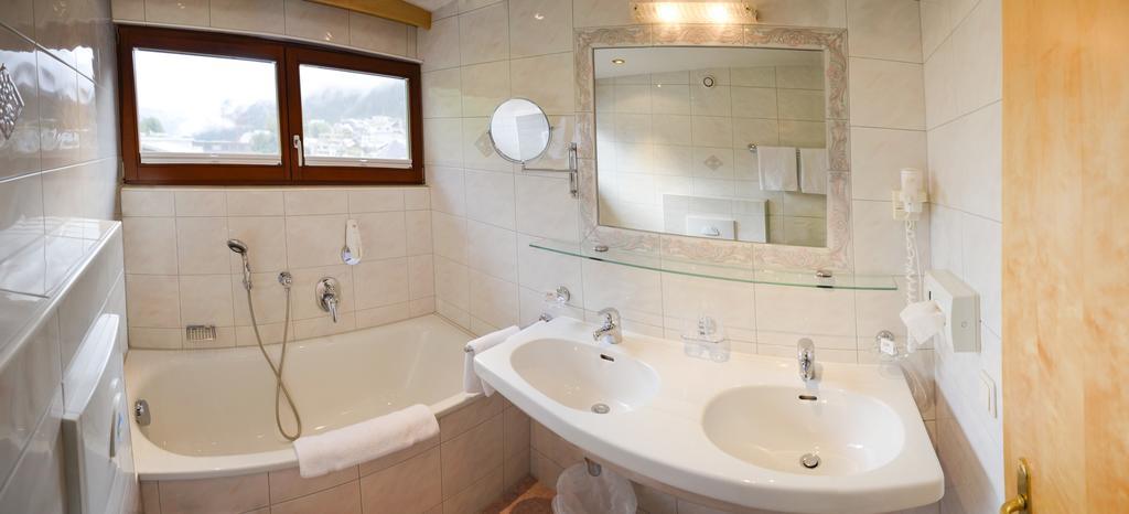Hotel Garni Mirabell Ισγκλ Εξωτερικό φωτογραφία