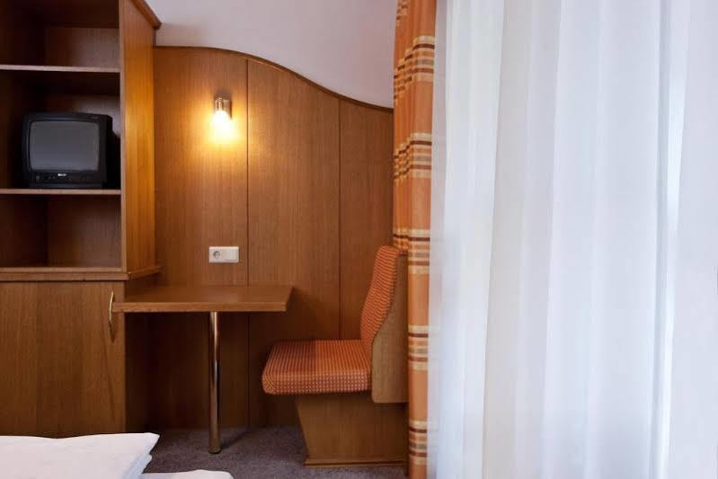 Hotel Garni Mirabell Ισγκλ Εξωτερικό φωτογραφία