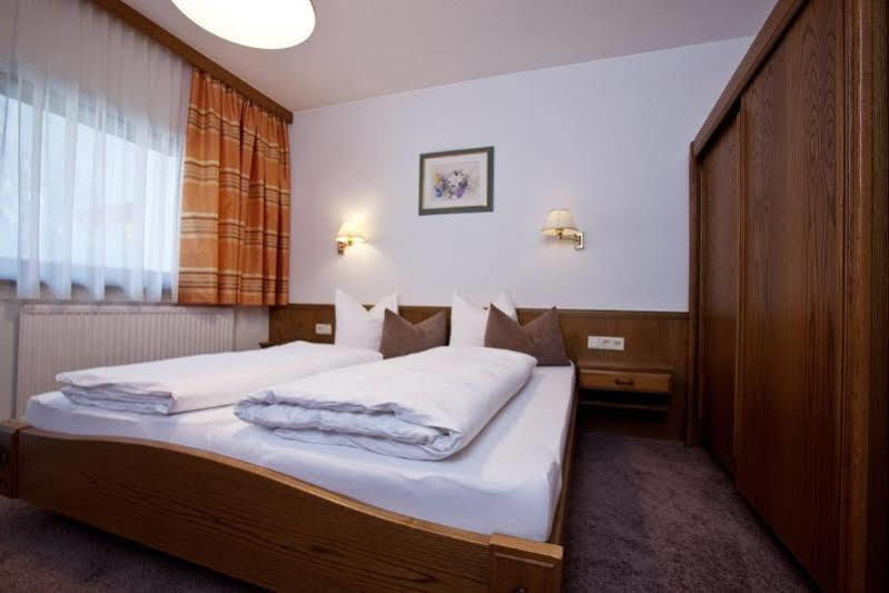 Hotel Garni Mirabell Ισγκλ Εξωτερικό φωτογραφία