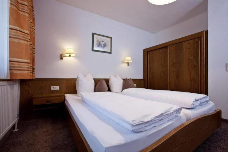 Hotel Garni Mirabell Ισγκλ Εξωτερικό φωτογραφία